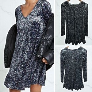 Wild Fable|NWOT Black Velvet Floral Long Sleeve Ruffle Hem Mini Dress (sz XS)